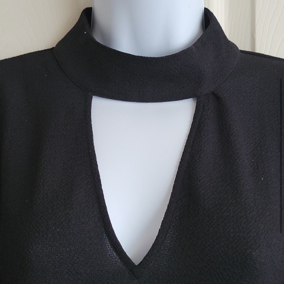 H&M DIVIDED Top - Picture 2 of 6